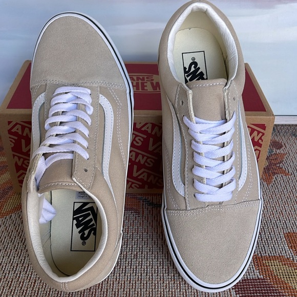 Vans Men’s Old Skool
Color Theory French Oak
VN0005UFBLL
Sneakers - Picture 12 of 16